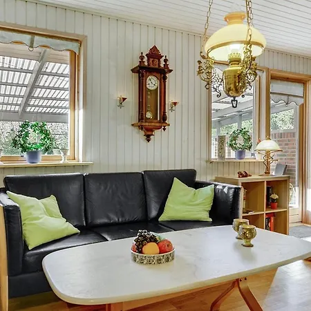 Three-bedroom Holiday In