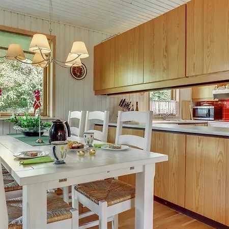 Three-bedroom Holiday In Feriehus *