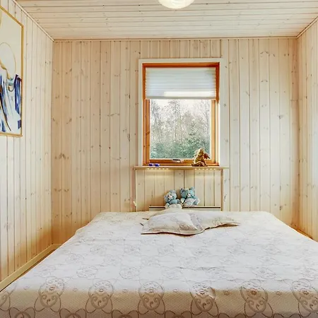 Three-bedroom Holiday In
